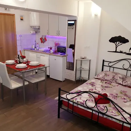 Διαμέρισμα Apartma Savrin